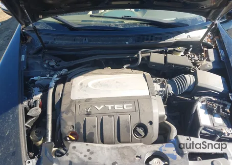 2006 Acura Rl 3.5 z USA, uszkodzony, nr VIN JH4KB16536C006568